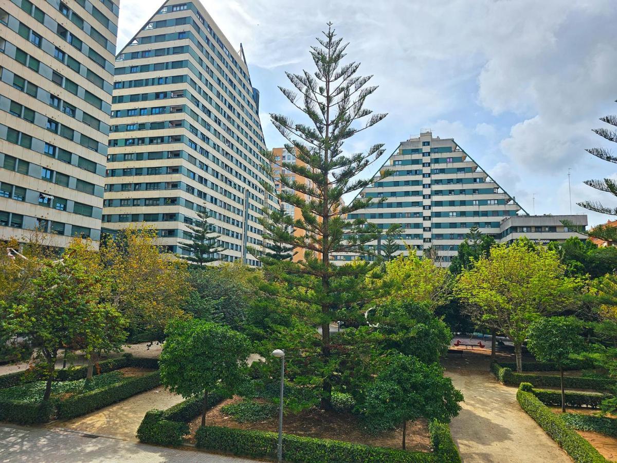 Apartamentos Las Ciencias B Valencia Ngoại thất bức ảnh